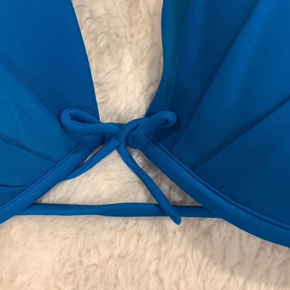 36D VS ruffle fabulous Push up top - Picture 2 of 3